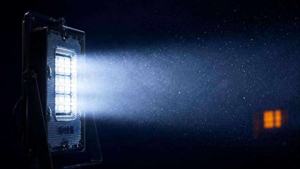 El haz de luz en la oscuridad